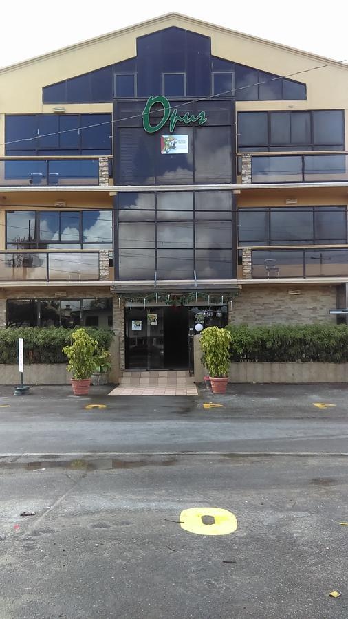 ג'ורג'טאון Brandsville Suites מראה חיצוני תמונה